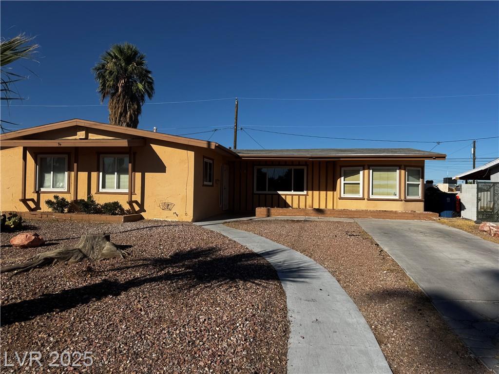1312 SCENIC WAY