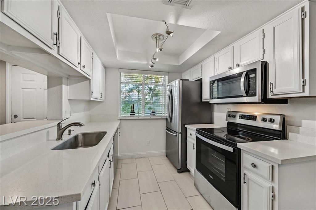 5890 Medallion DR