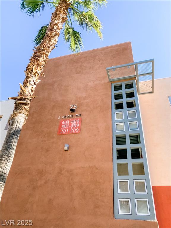 75 AGATE AVE
