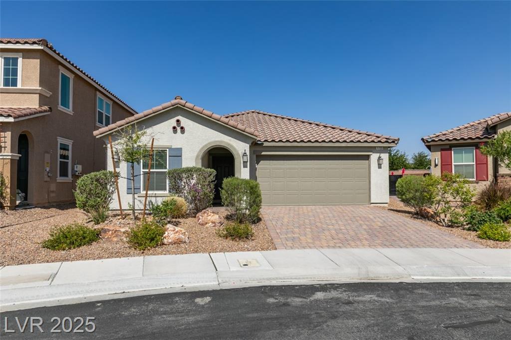 1723 Deep Valley AVE