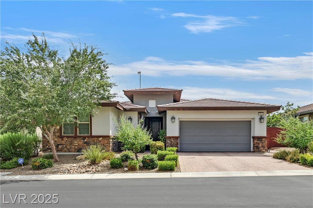 5864 Sky Cloud LN
