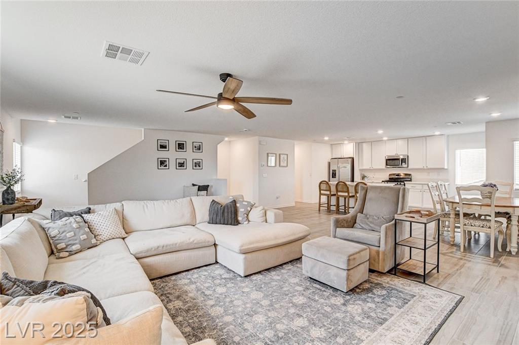 3546 Reserve CT
