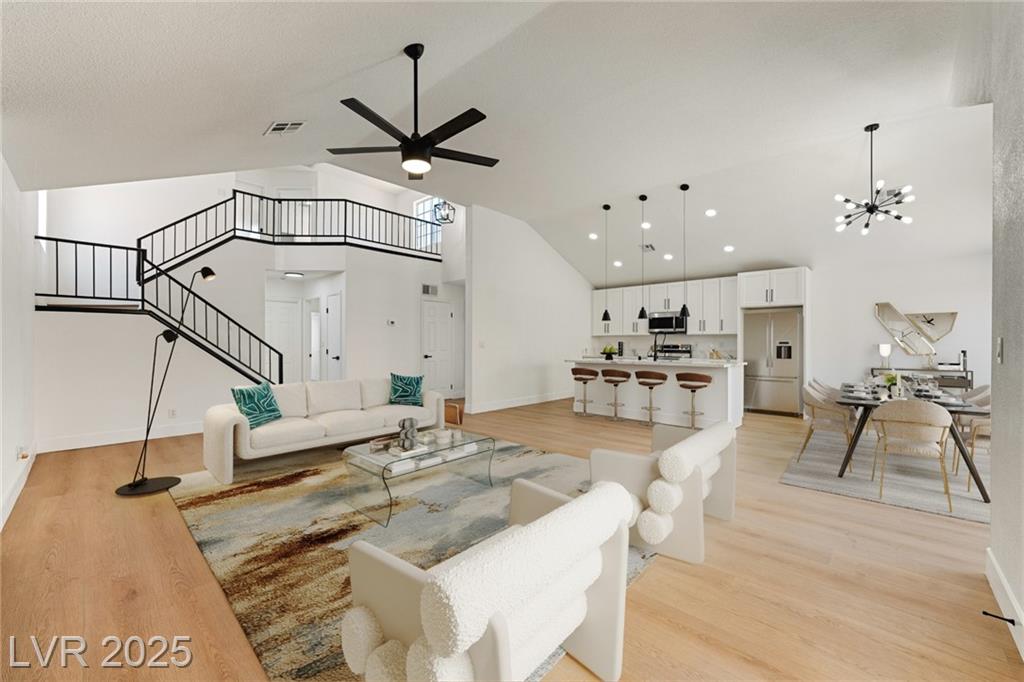 259 Spring Hills LN