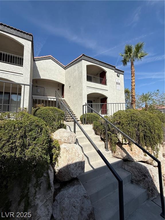 950 SEVEN HILLS DR