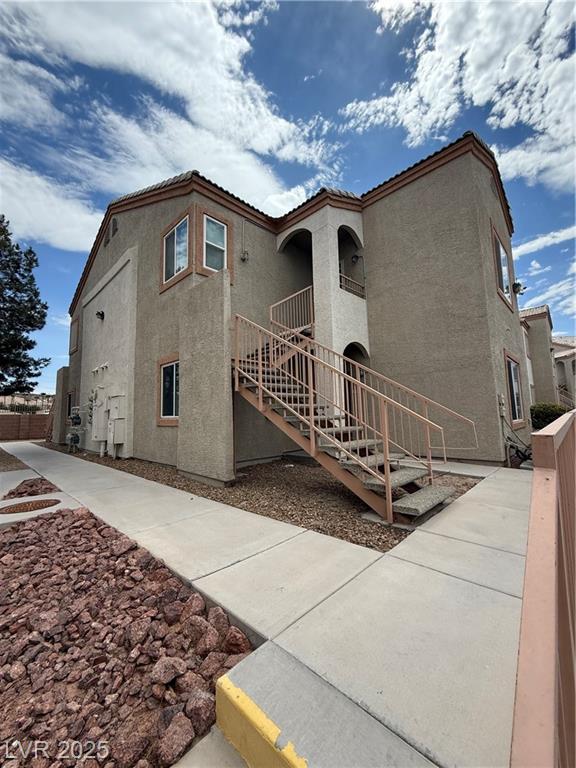 4655 Gold Dust AVE