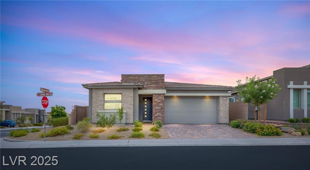 912 Calluna Hills LN