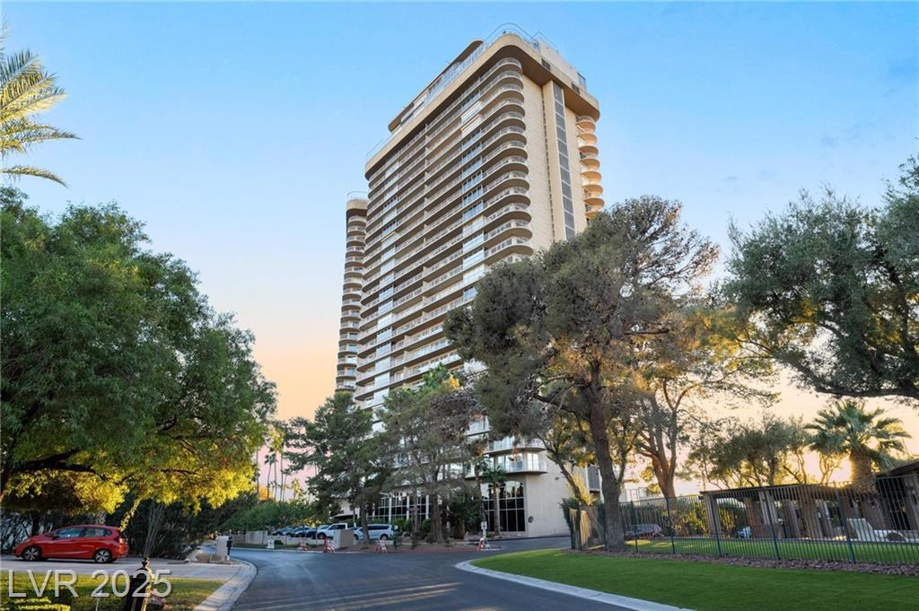 3111 Bel Air DR