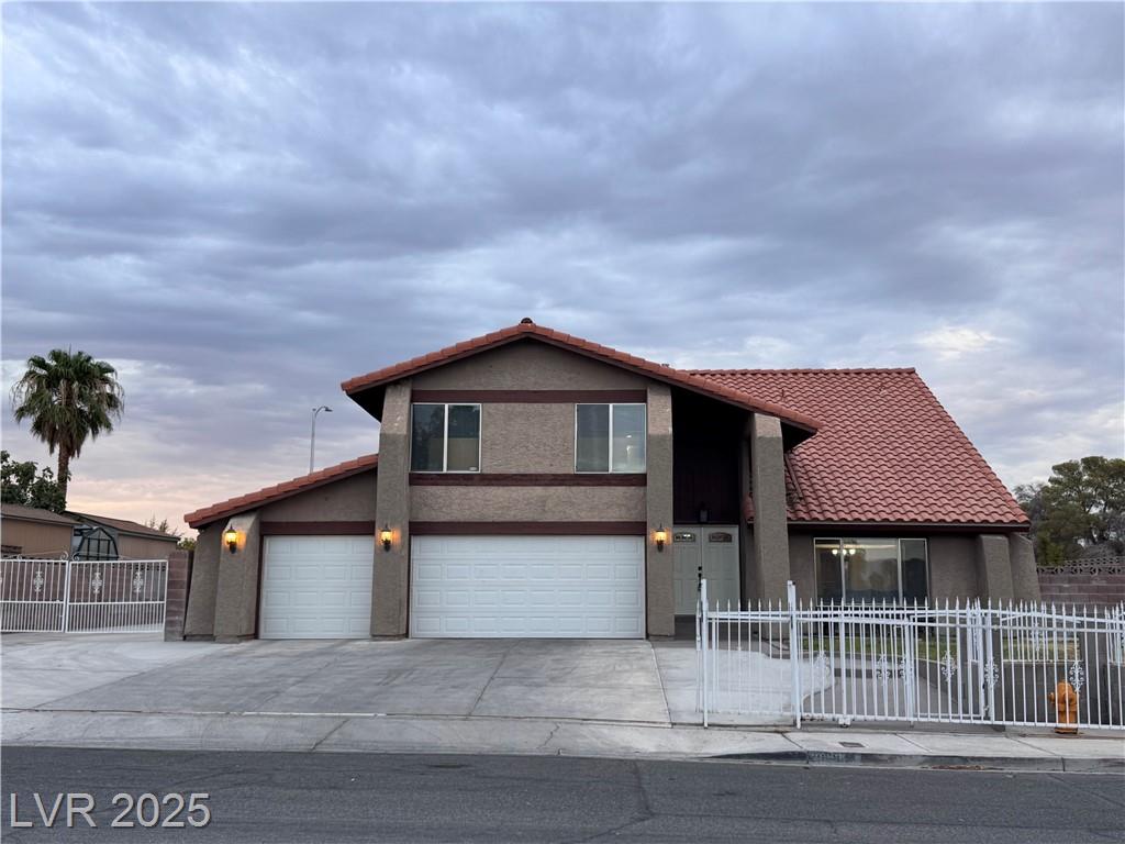 2988 Chapala DR