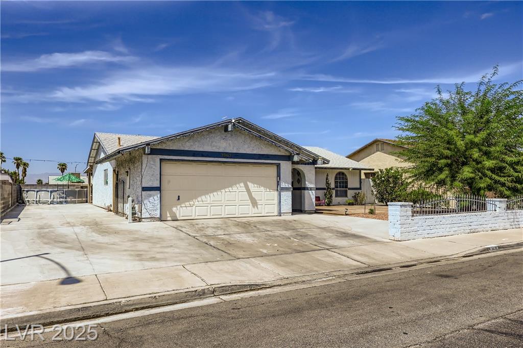 1963 Beesley DR