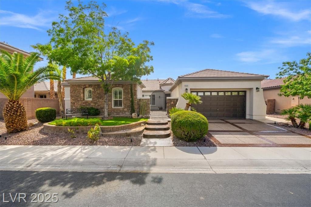 8560 Grand Palms CIR