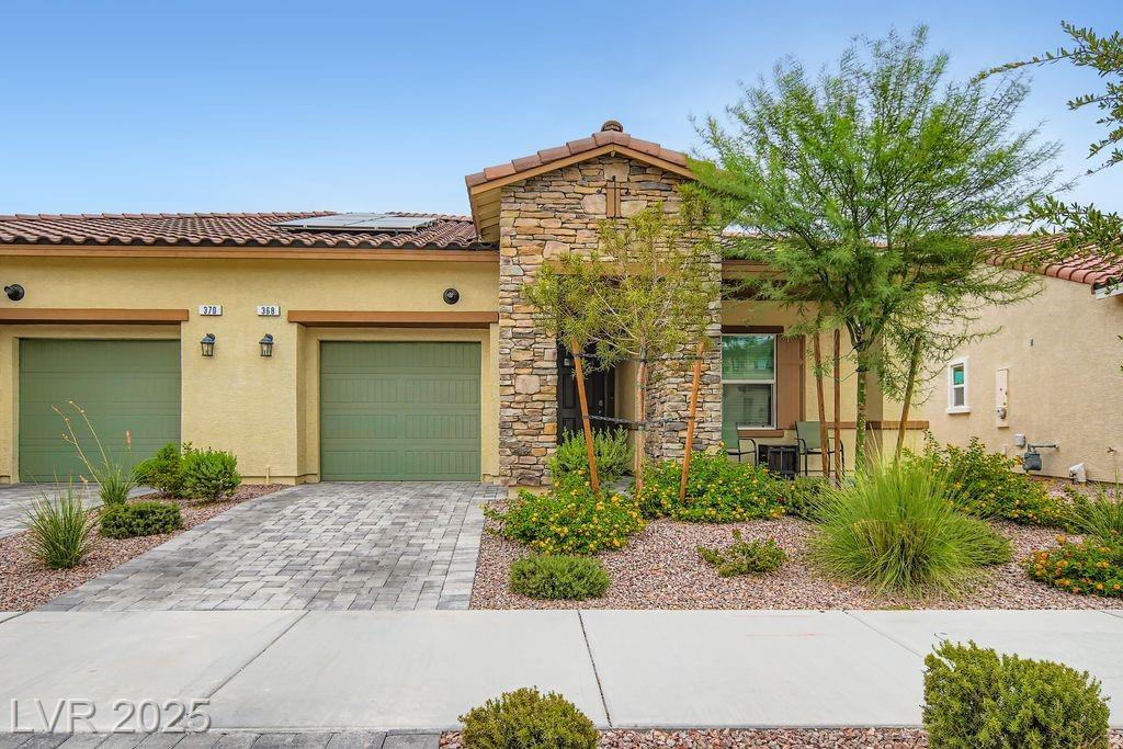 368 Canary Song DR