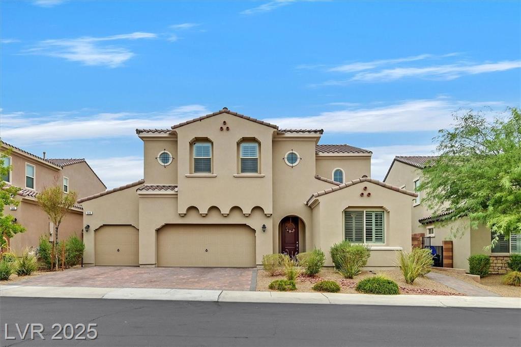 505 PUNTO VALLATA DR
