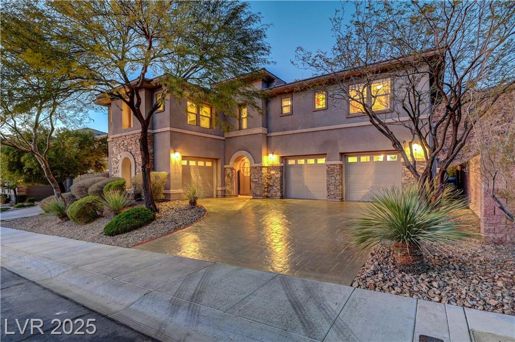 2124 Pont National DR