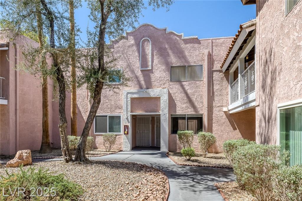 2226 Desert Inn RD