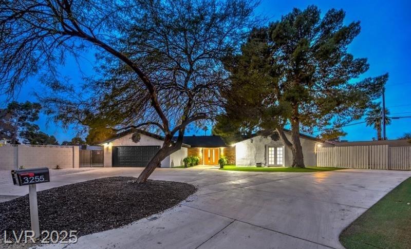 3255 El Camino RD