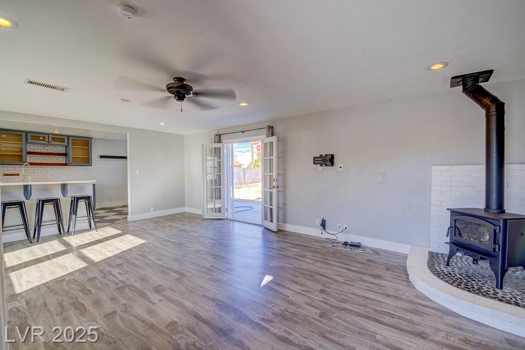 1037 Yucca AVE