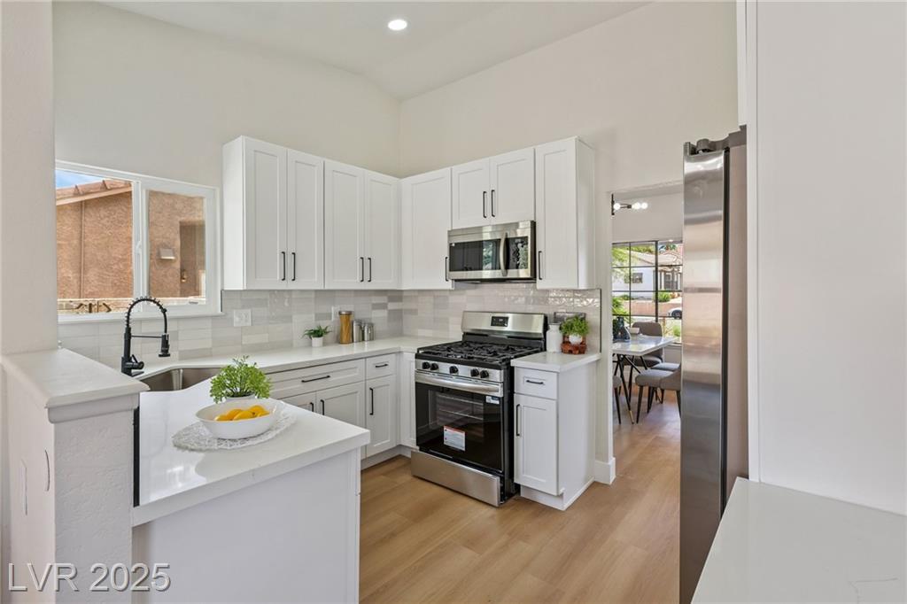 2854 Mahogany Grove AVE