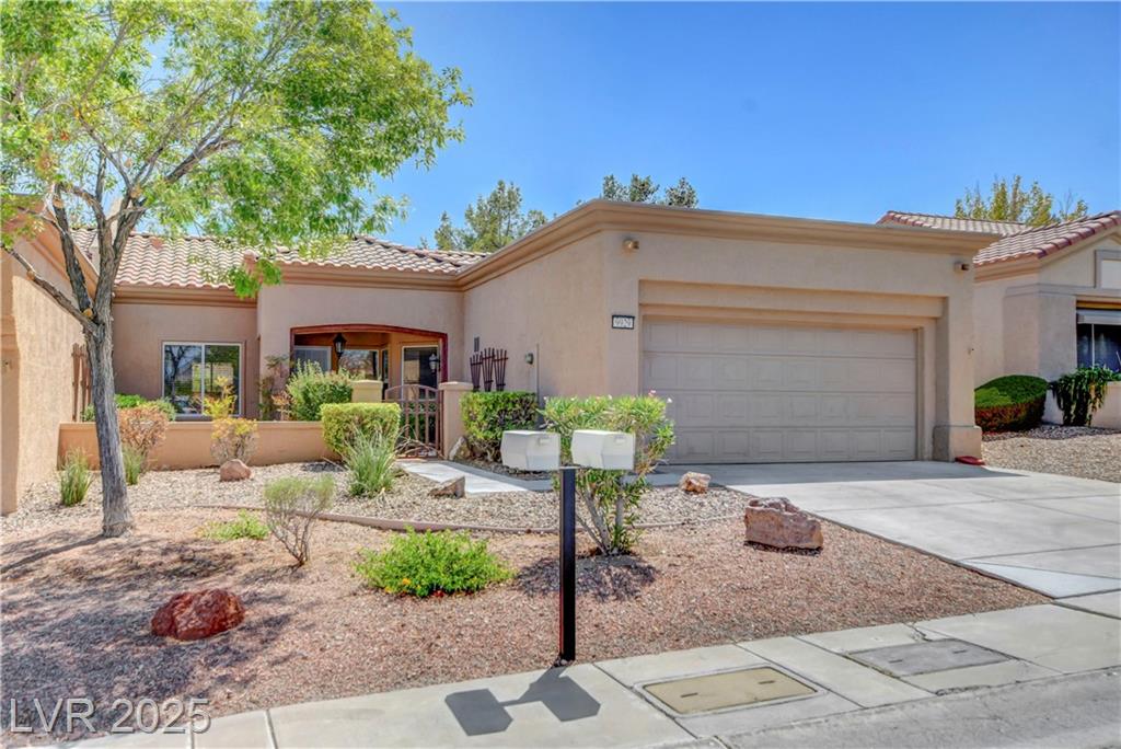 9929 Hemet DR