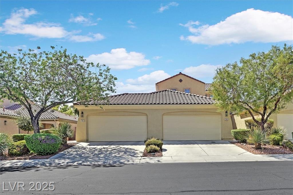 7341 Ravines AVE