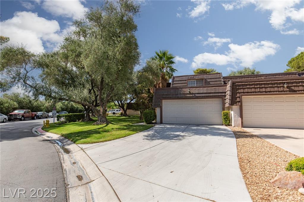 1125 Vegas Valley DR