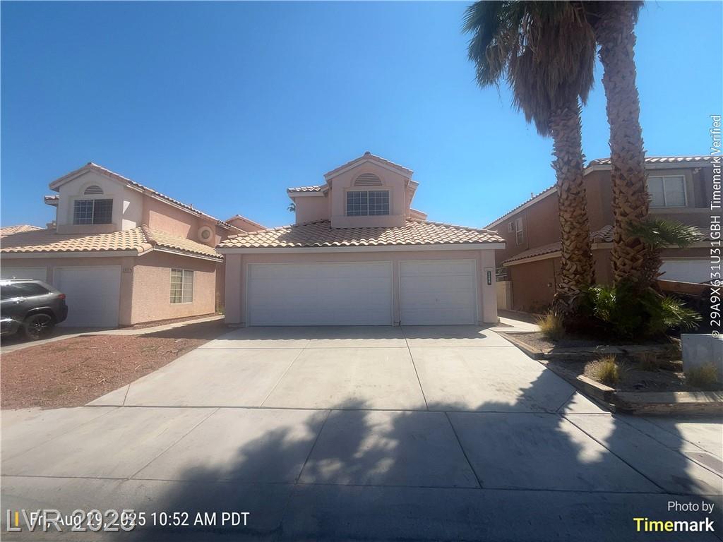2308 Reddon CIR