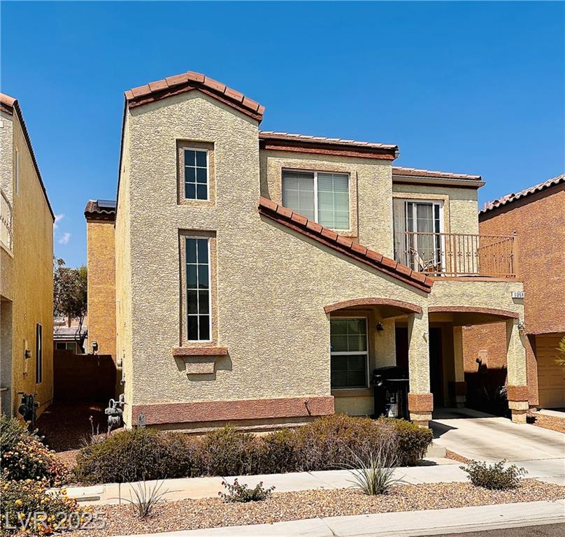 9056 Picturesque AVE