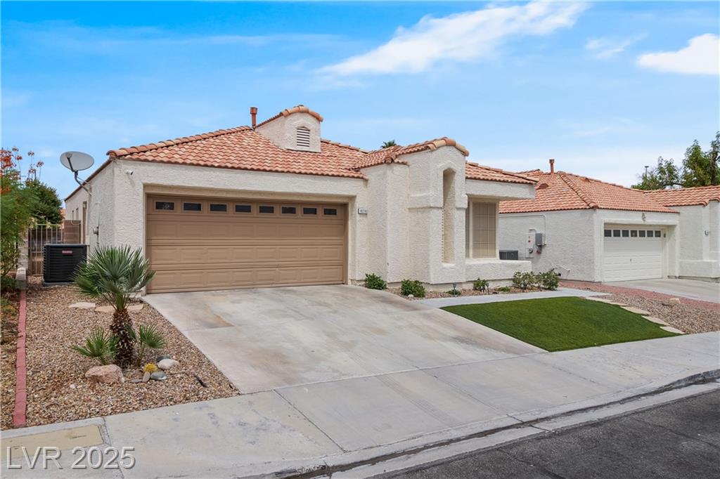 8216 Dolphin Bay CT
