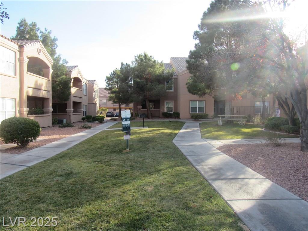 8101 FLAMINGO RD