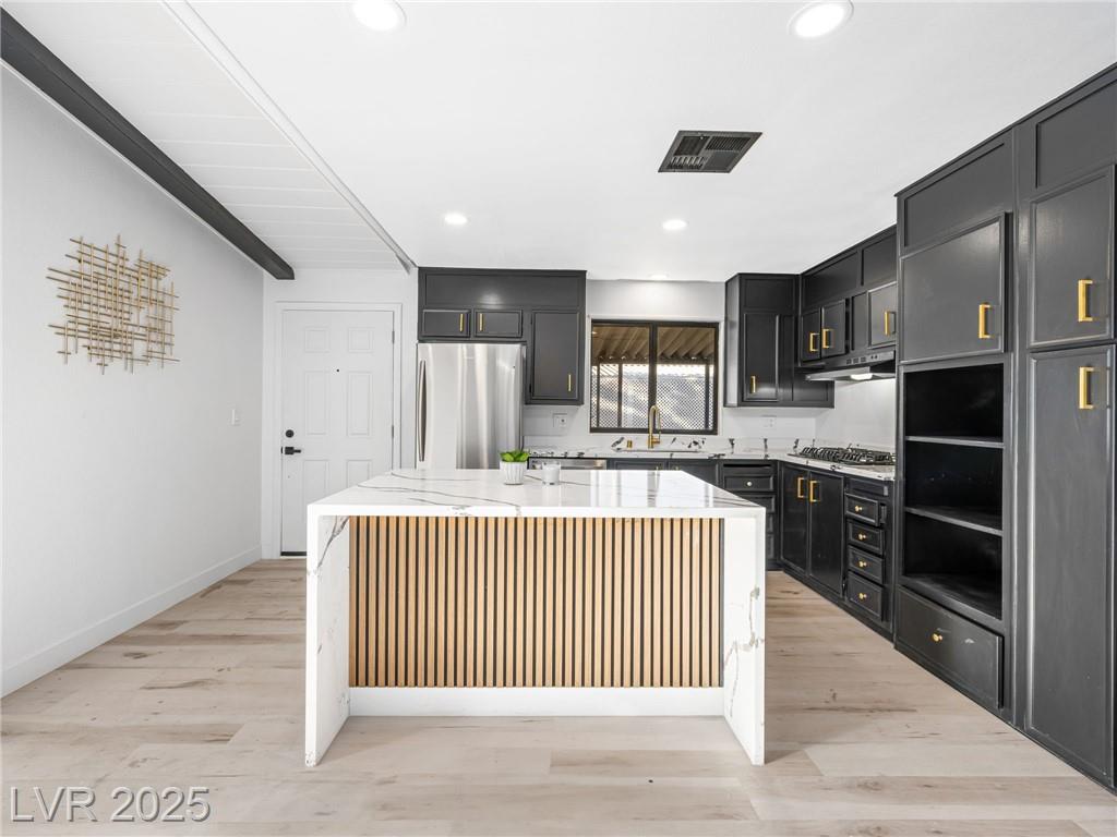 3532 Isle Royale DR