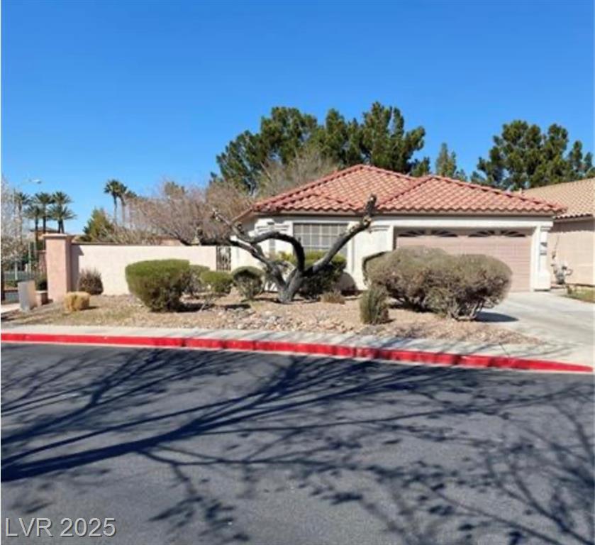 2130 Sunset Vista AVE