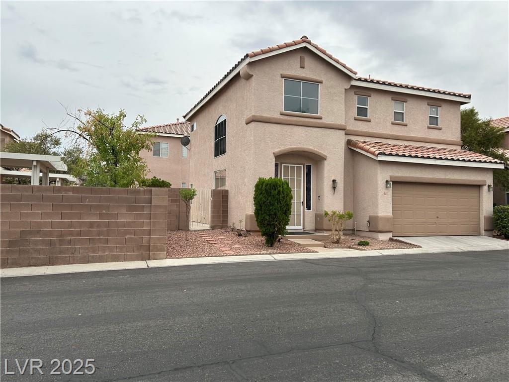 861 Clear Diamond AVE