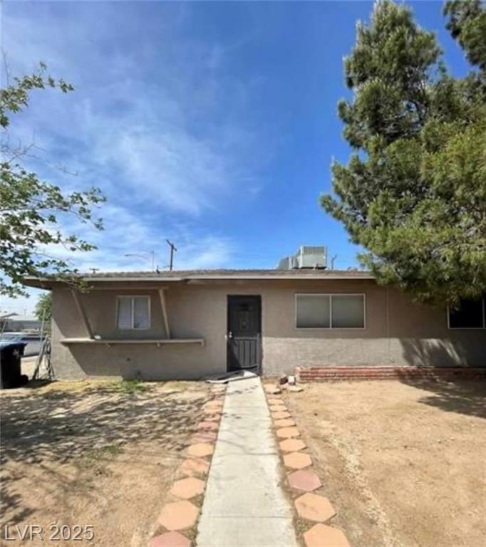 2100 Dogwood AVE