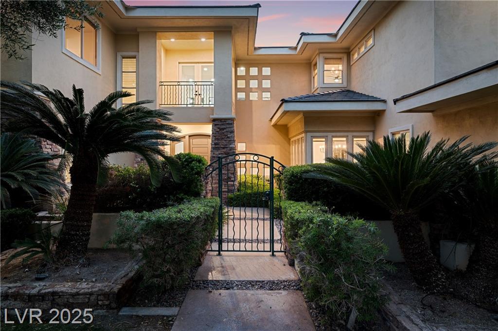605 Canyon Greens Drive DR