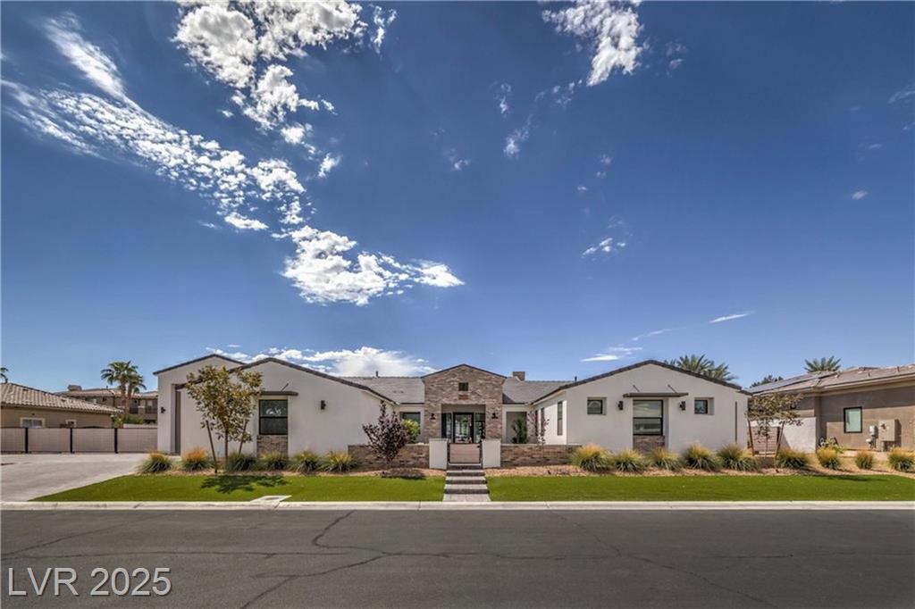 3731 Caesars CIR
