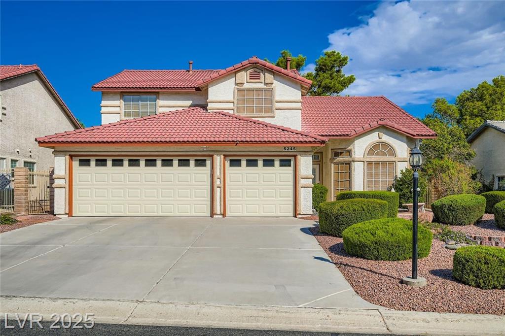 5245 Roca LN