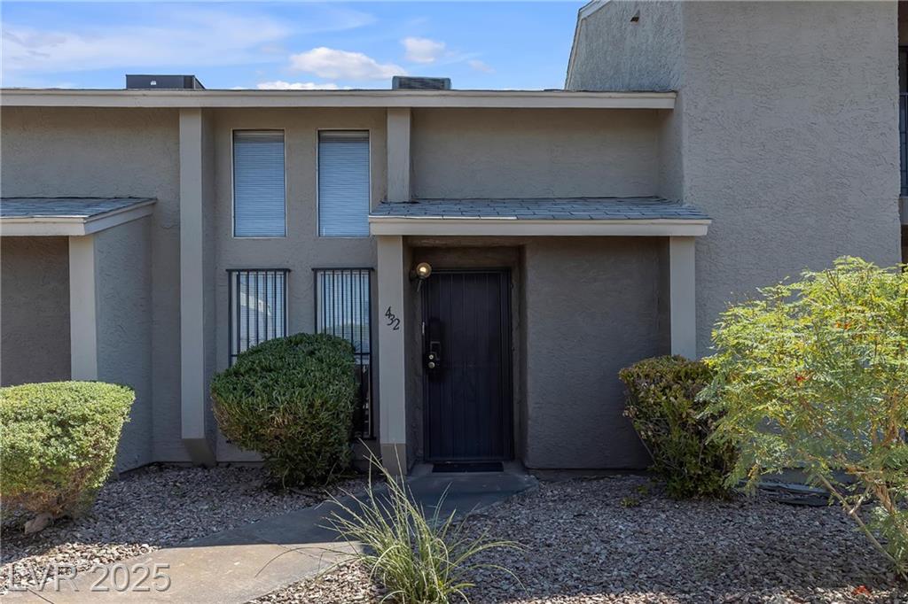 432 Sellers PL