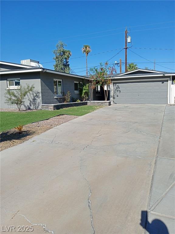 4044 Pepe CIR