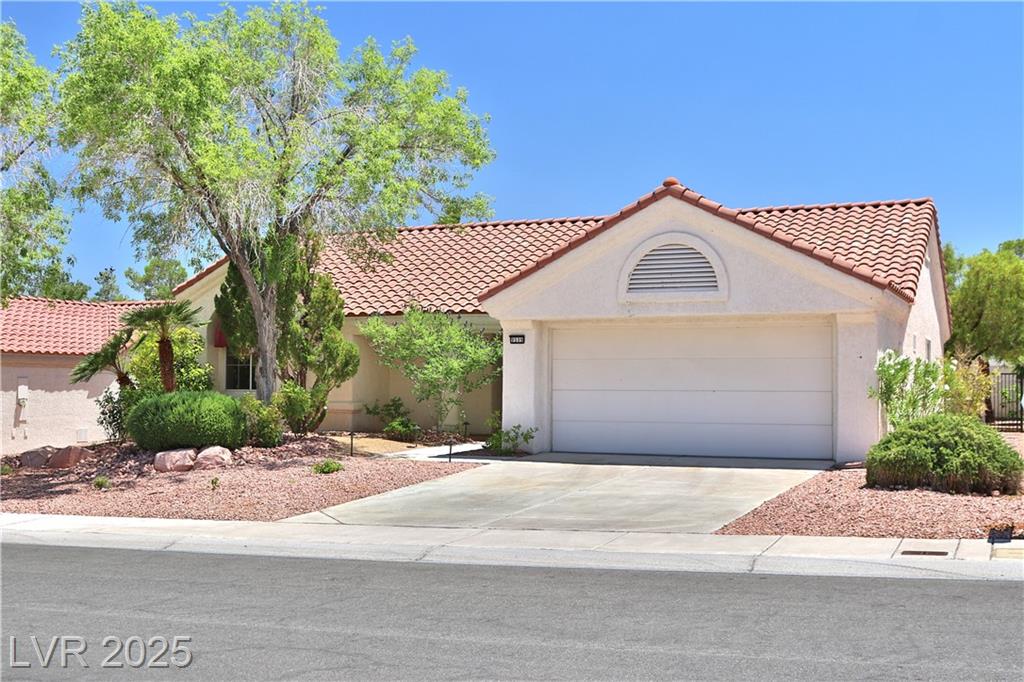 9509 Sundial DR