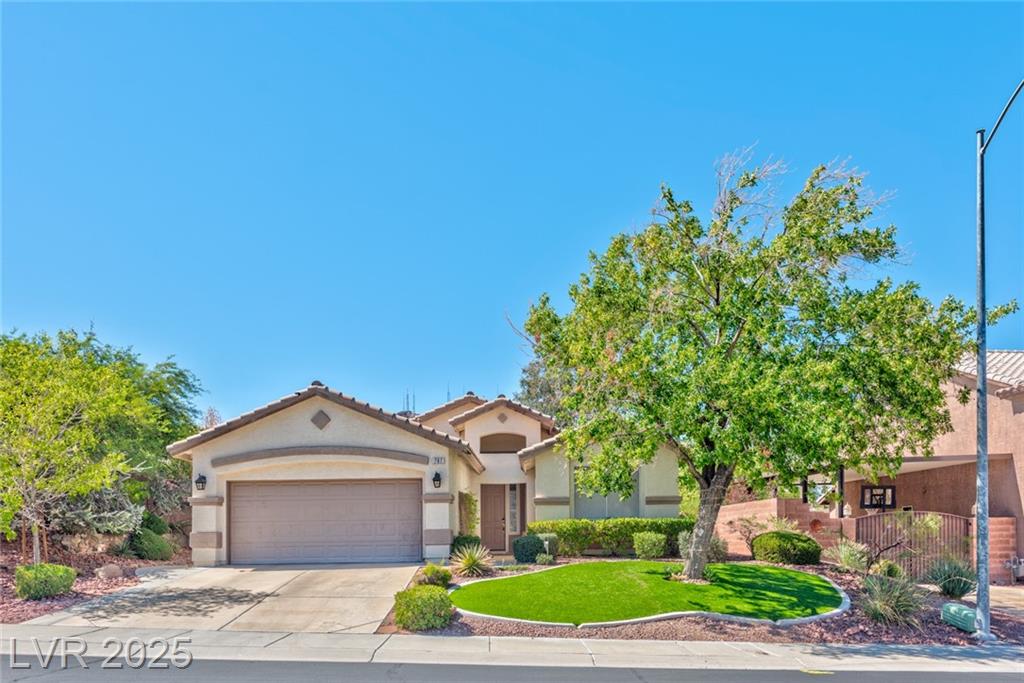 787 Telfer LN
