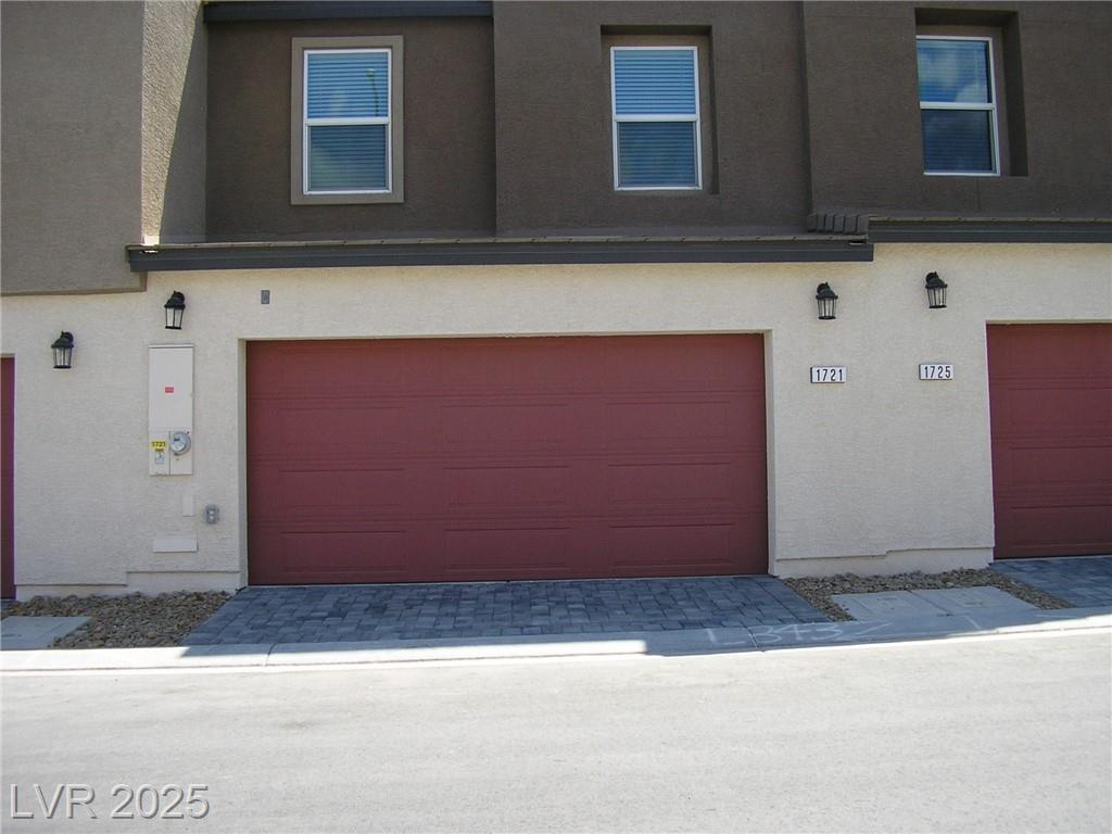 1721 Pamela Springs LN