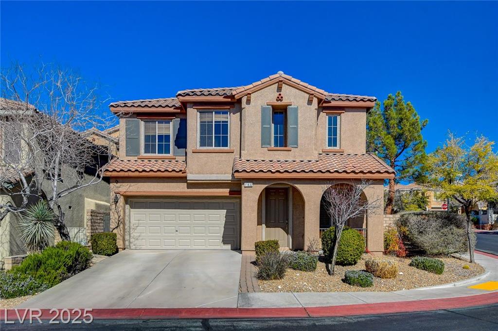 11832 Barcinas LN