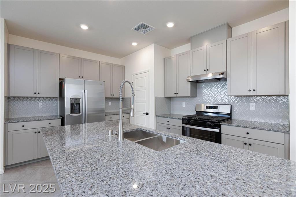9086 Nostrand AVE