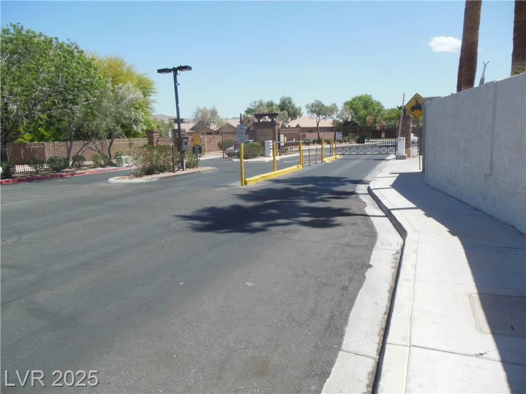 5488 Apron CT