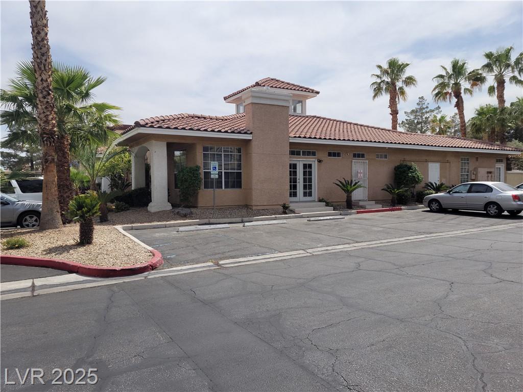 2801 Rainbow BLVD