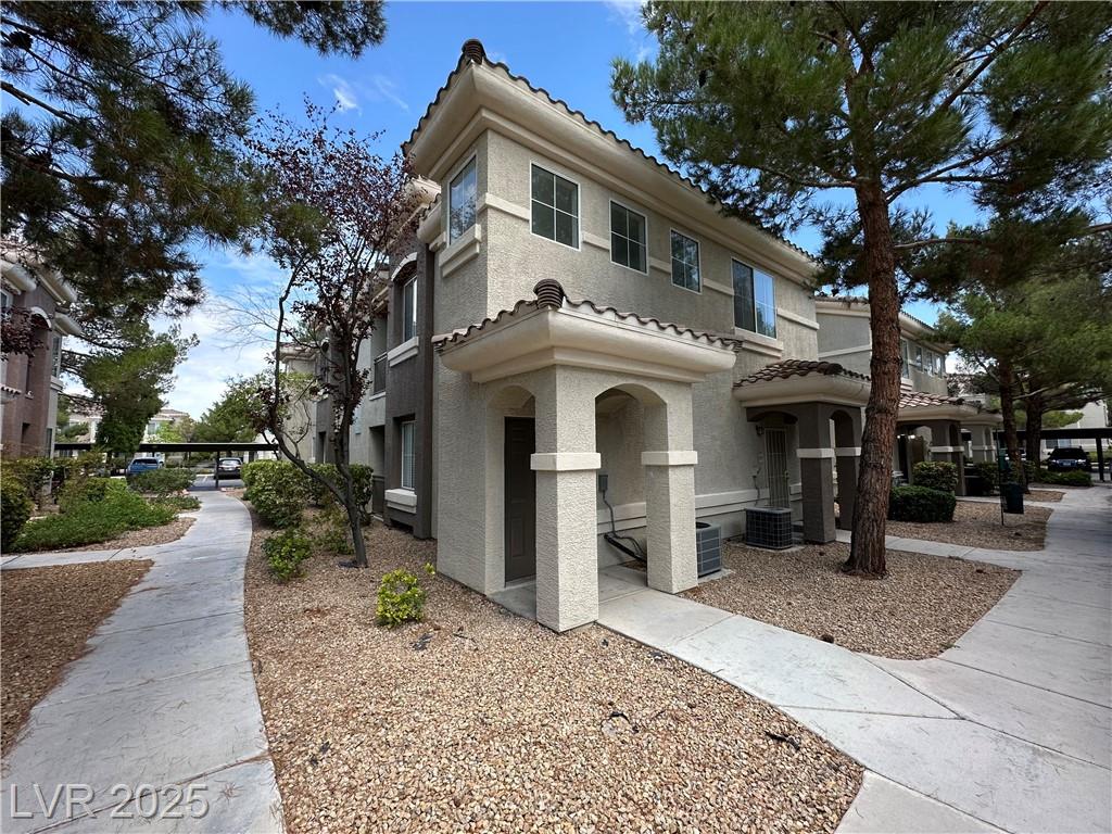 9050 Warm Springs RD