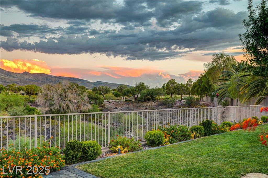 105 Fountainhead CIR