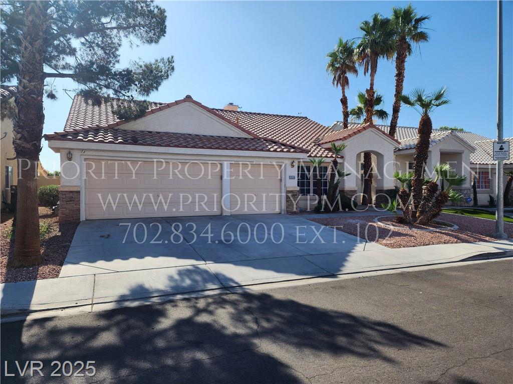 3580 Yorba Linda DR