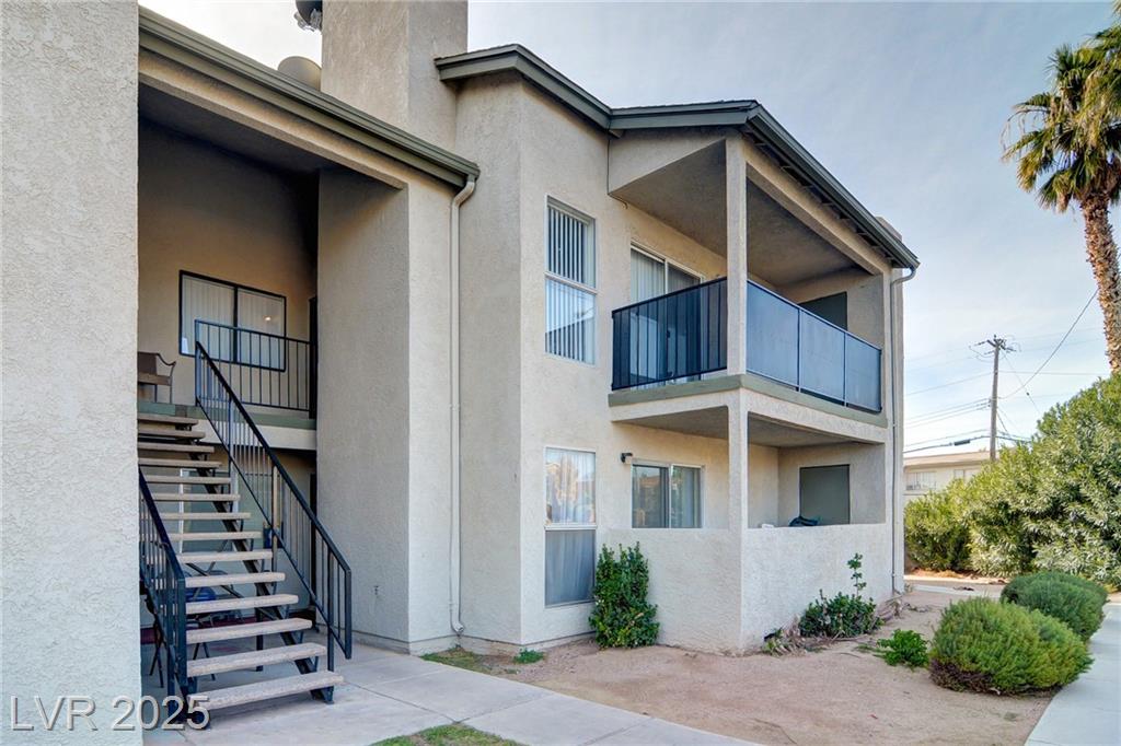 2981 Country Manor LN