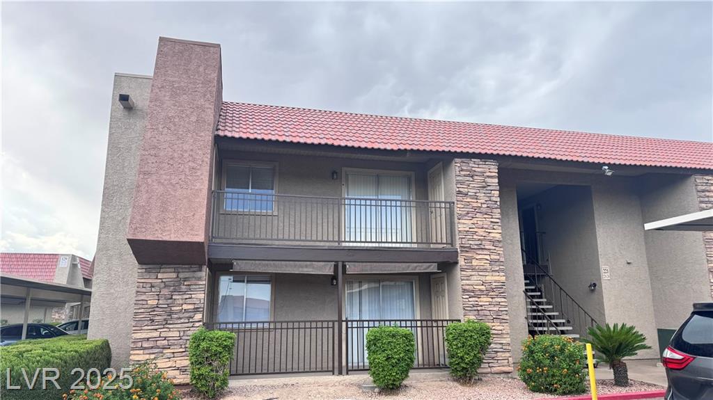 5321 River Glen DR