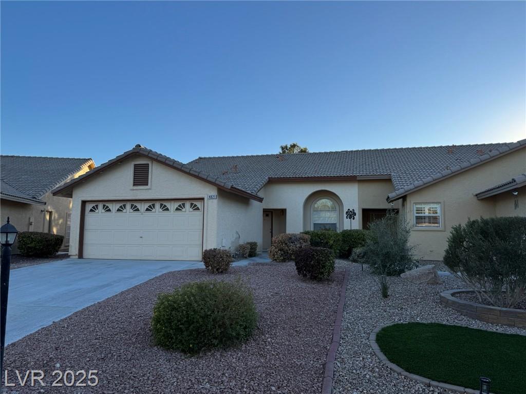 4821 Lawnwood CT